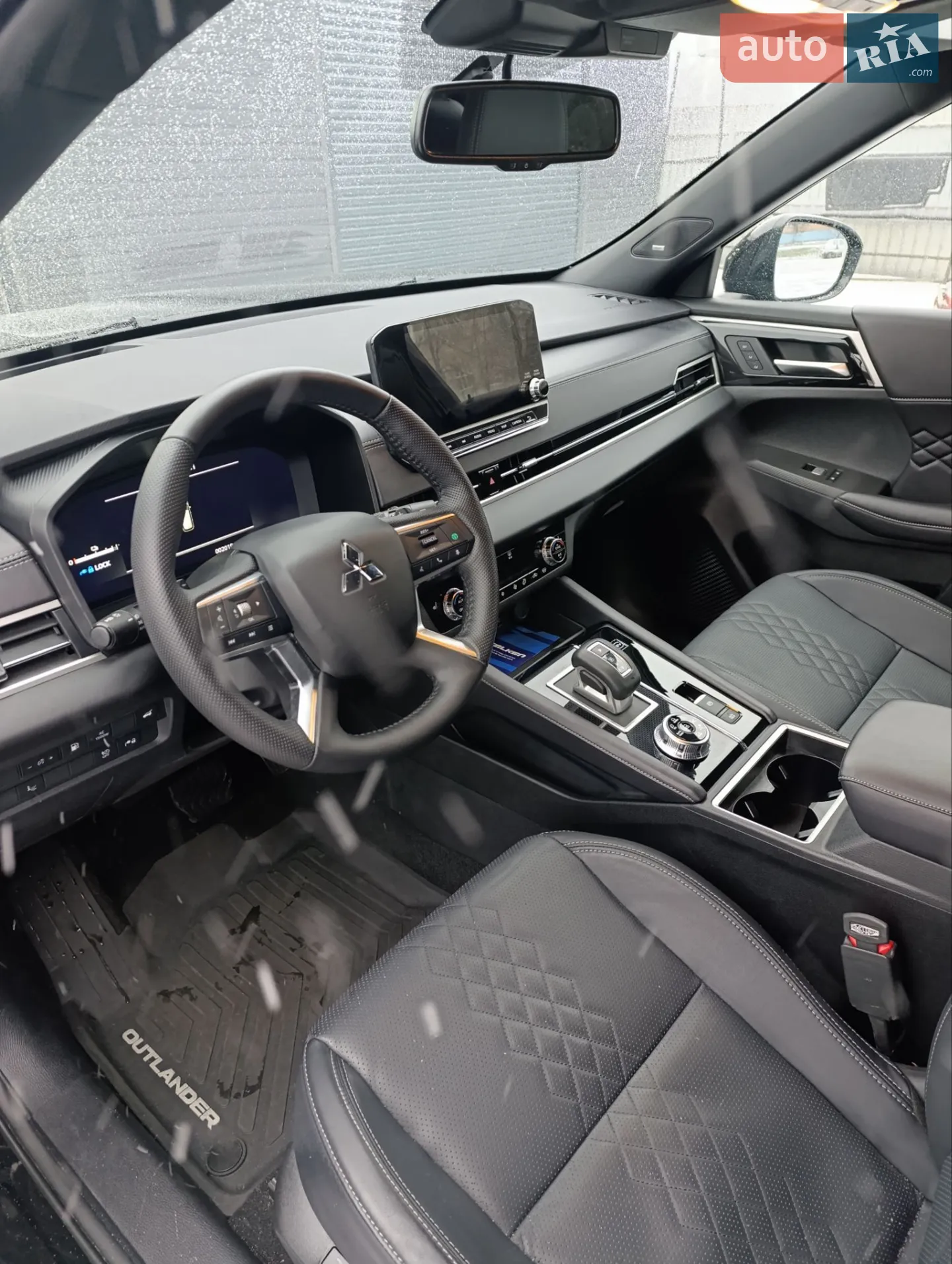 2024 Mitsubishi Outlander - мініатюра 8