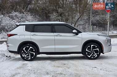 Позашляховик / Кросовер Mitsubishi Outlander 2021 в Тернополі