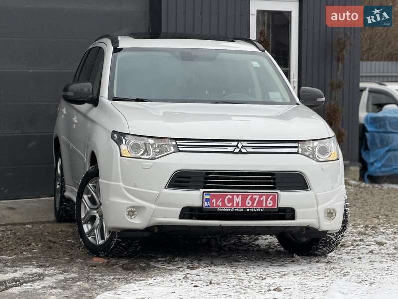 Позашляховик / Кросовер Mitsubishi Outlander 2013 в Трускавці