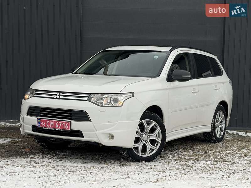 Позашляховик / Кросовер Mitsubishi Outlander 2013 в Трускавці