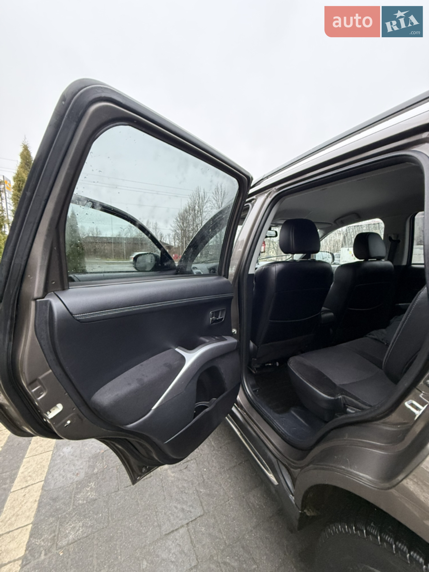 2011 Mitsubishi Outlander - мініатюра 12