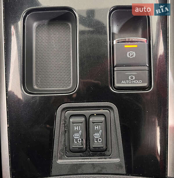 Позашляховик / Кросовер Mitsubishi Outlander 2020 в Львові