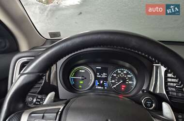 Позашляховик / Кросовер Mitsubishi Outlander 2018 в Тернополі
