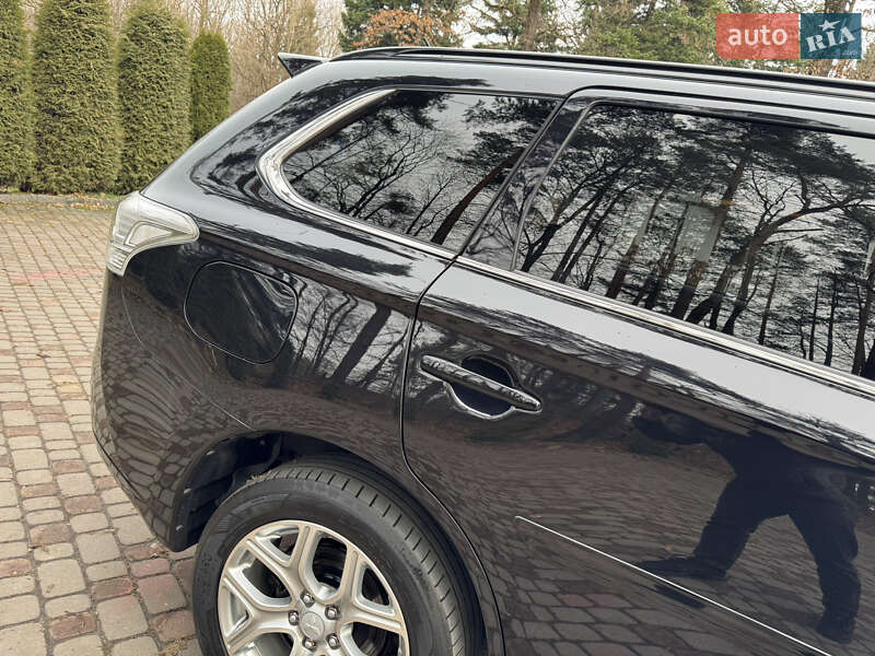 Внедорожник / Кроссовер Mitsubishi Outlander 2014 в Дрогобыче