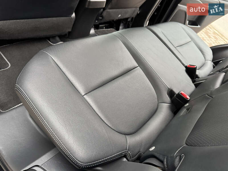 Внедорожник / Кроссовер Mitsubishi Outlander 2014 в Дрогобыче