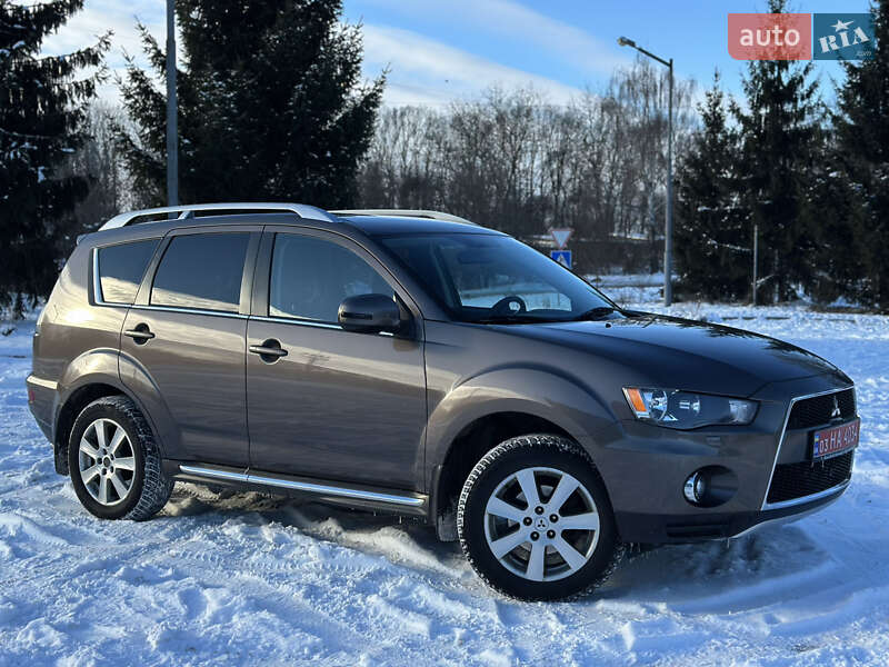 Позашляховик / Кросовер Mitsubishi Outlander 2011 в Бердичеві