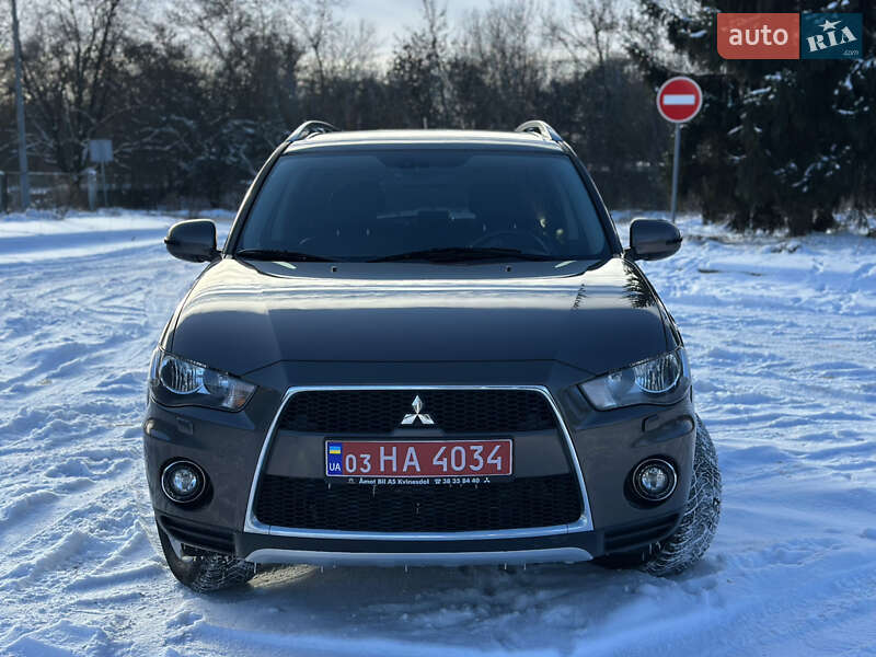 Позашляховик / Кросовер Mitsubishi Outlander 2011 в Бердичеві