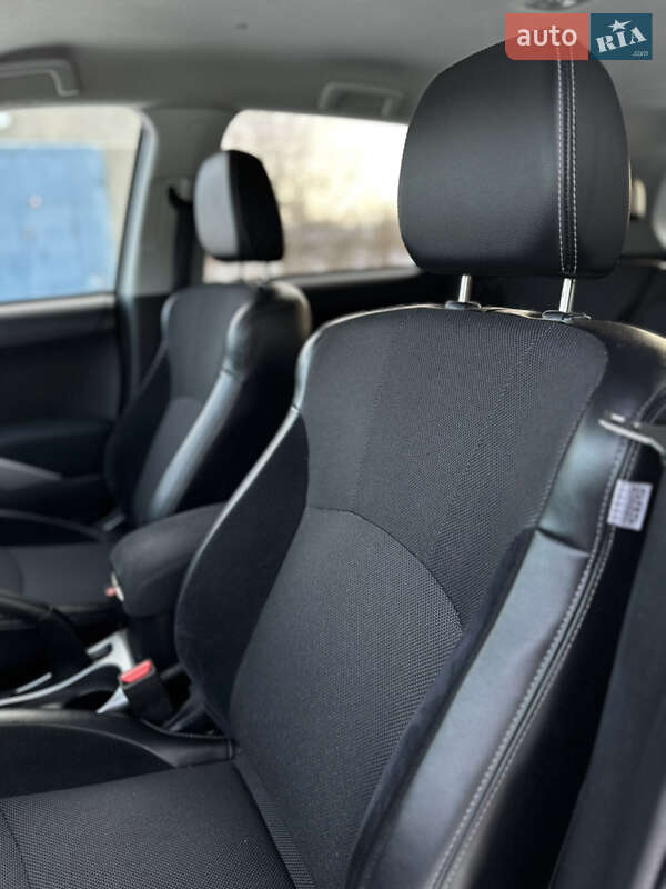 Позашляховик / Кросовер Mitsubishi Outlander 2011 в Бердичеві