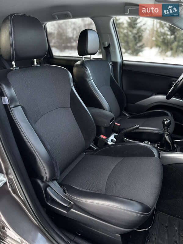Позашляховик / Кросовер Mitsubishi Outlander 2011 в Бердичеві