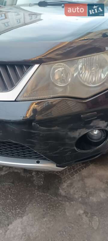 Позашляховик / Кросовер Mitsubishi Outlander 2007 в Чернівцях