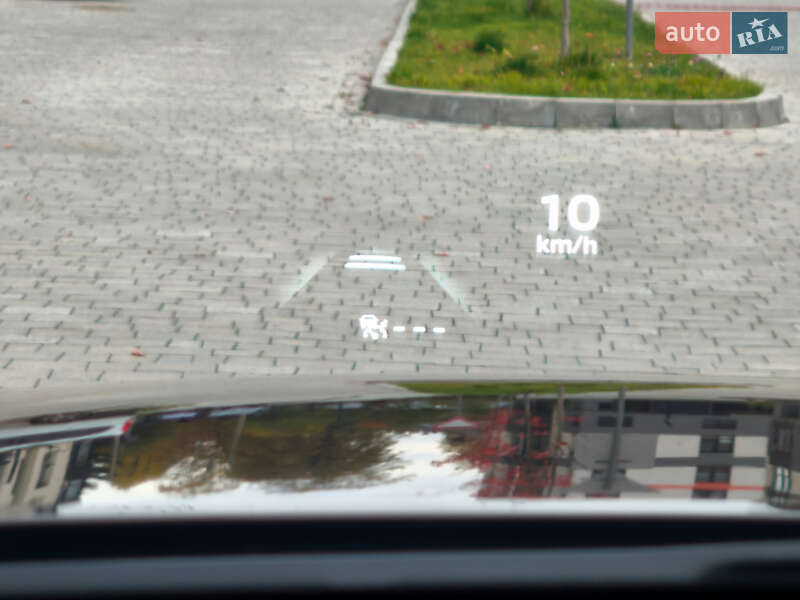 Позашляховик / Кросовер Mitsubishi Outlander 2022 в Івано-Франківську