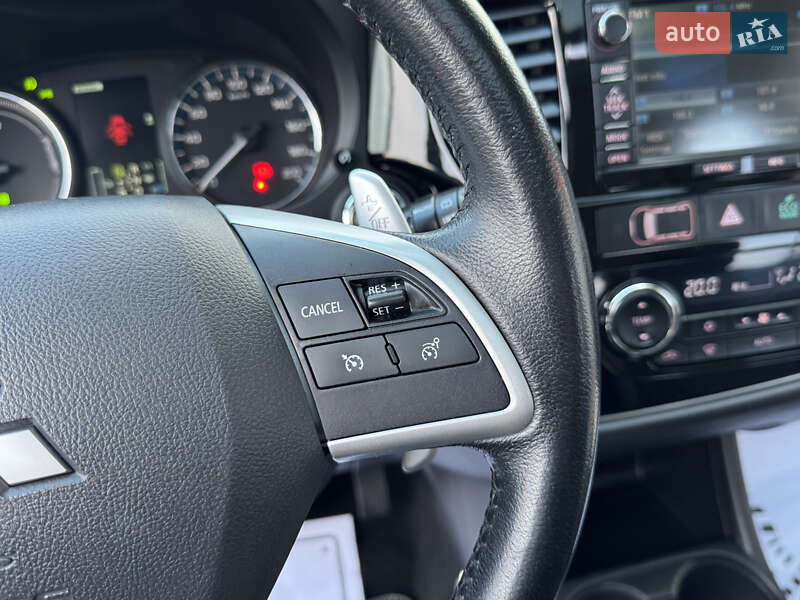 Позашляховик / Кросовер Mitsubishi Outlander 2014 в Дрогобичі