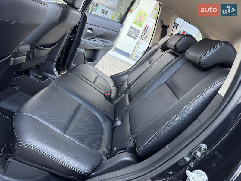 Позашляховик / Кросовер Mitsubishi Outlander 2014 в Дрогобичі
