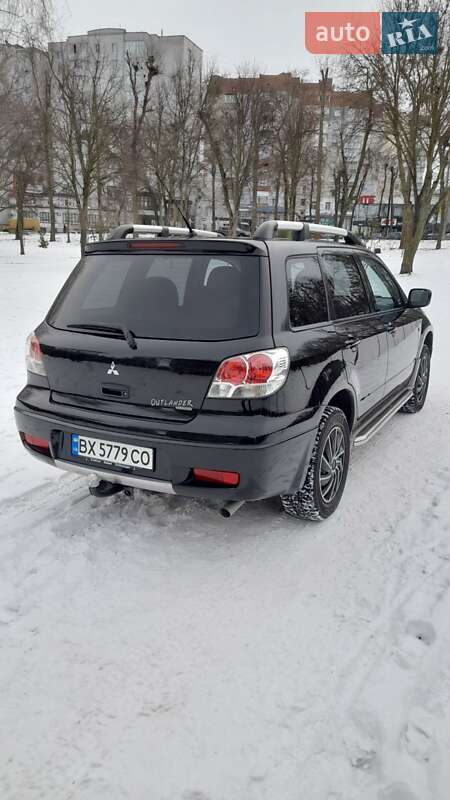 Внедорожник / Кроссовер Mitsubishi Outlander 2004 в Хмельницком