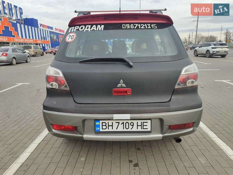 Внедорожник / Кроссовер Mitsubishi Outlander 2004 в Одессе