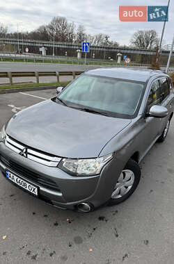 Внедорожник / Кроссовер Mitsubishi Outlander 2014 в Борисполе