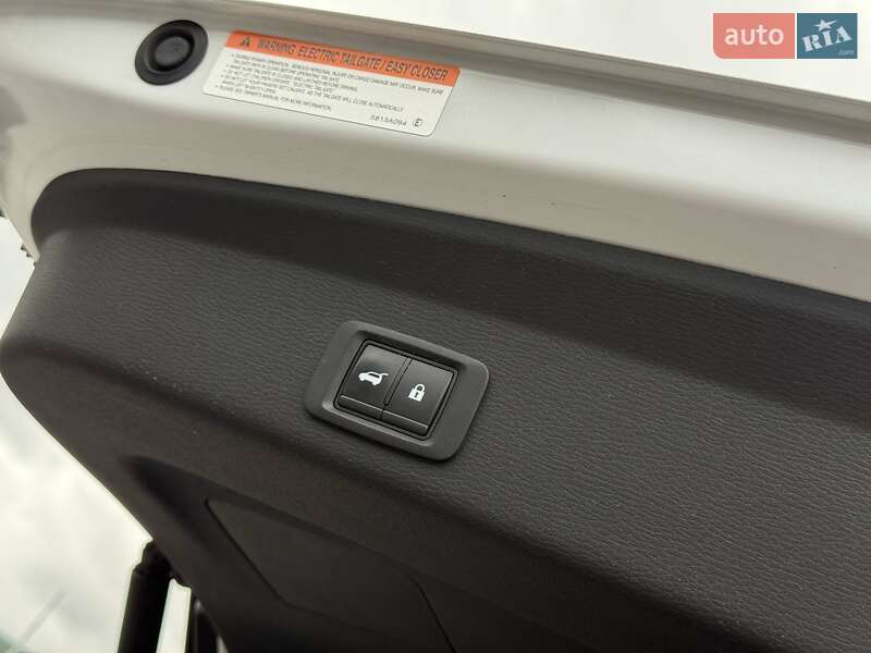 Внедорожник / Кроссовер Mitsubishi Outlander 2022 в Кривом Роге