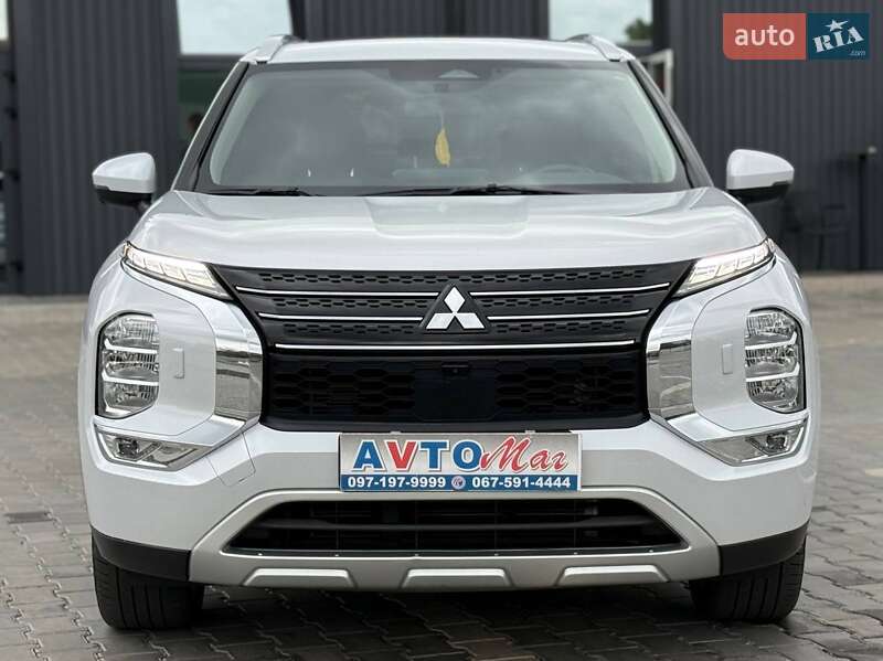 Внедорожник / Кроссовер Mitsubishi Outlander 2022 в Кривом Роге
