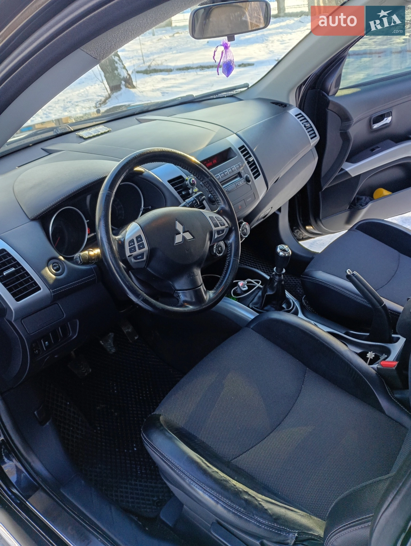 2010 Mitsubishi Outlander - мініатюра 22