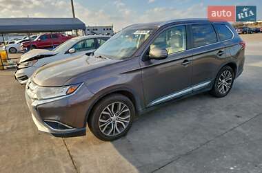 Mitsubishi Outlander 2016