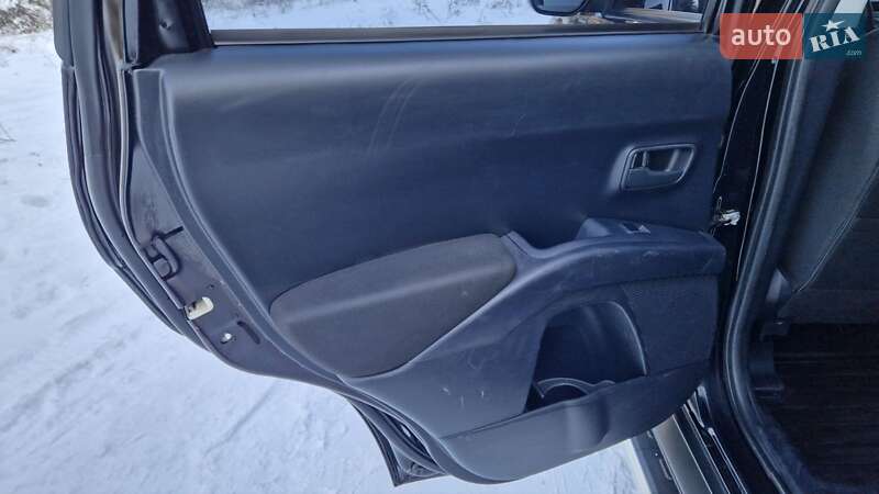 Внедорожник / Кроссовер Mitsubishi Outlander 2012 в Кременчуге