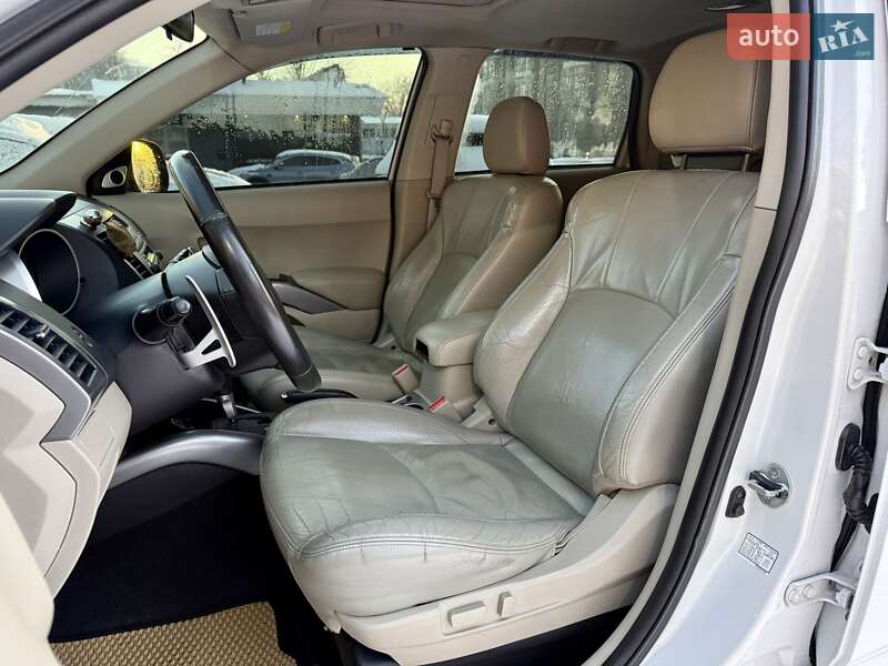 Внедорожник / Кроссовер Mitsubishi Outlander 2007 в Харькове