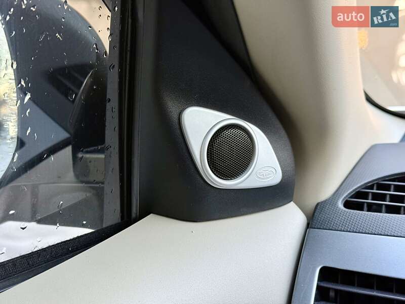 Внедорожник / Кроссовер Mitsubishi Outlander 2007 в Харькове