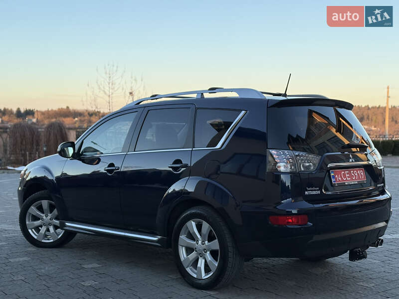 Внедорожник / Кроссовер Mitsubishi Outlander 2010 в Дрогобыче