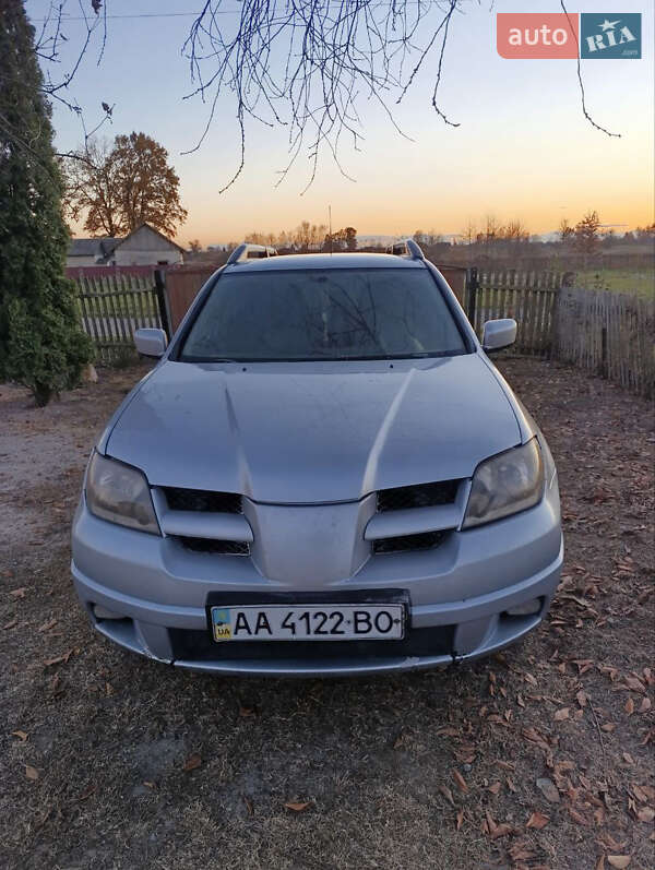 Mitsubishi Outlander 2003