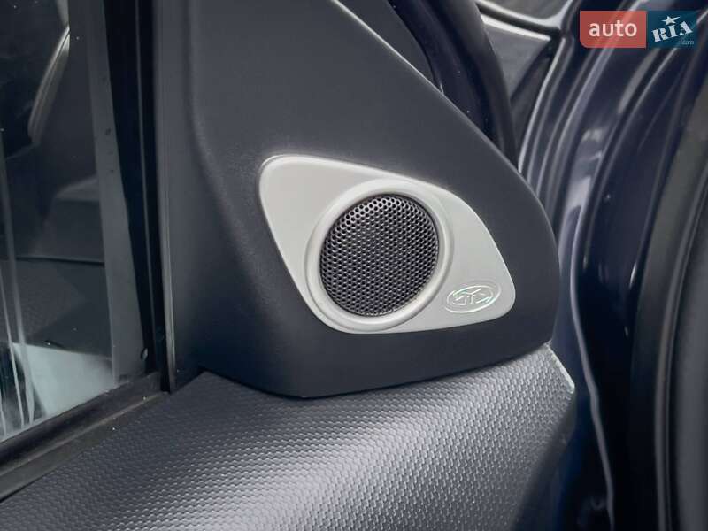 Внедорожник / Кроссовер Mitsubishi Outlander 2008 в Киеве фото 14 Внедорожник / Кроссовер Mitsubishi Outlander 2008 в Киеве