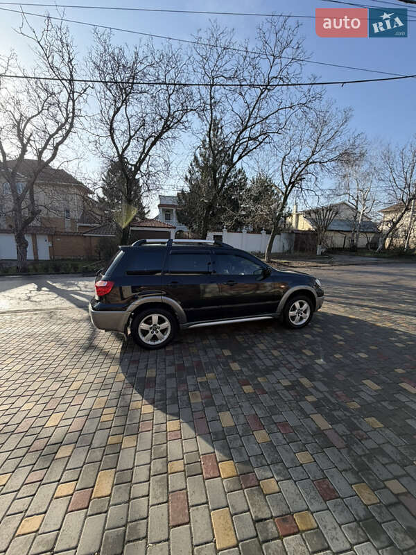 Позашляховик / Кросовер Mitsubishi Outlander 2005 в Петропавлівці фото 18 Позашляховик / Кросовер Mitsubishi Outlander 2005 в Петропавлівці