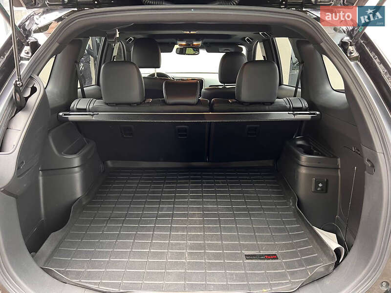 Внедорожник / Кроссовер Mitsubishi Outlander 2022 в Ровно