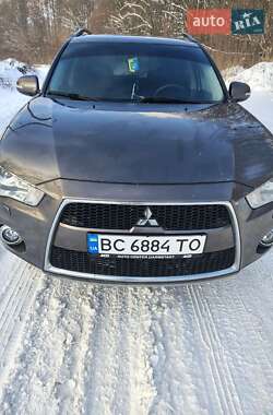 Внедорожник / Кроссовер Mitsubishi Outlander 2011 в Львове
