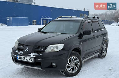 Позашляховик / Кросовер Mitsubishi Outlander 2006 в Києві