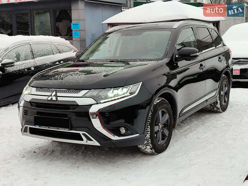 Mitsubishi Outlander 2020