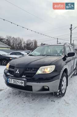 Внедорожник / Кроссовер Mitsubishi Outlander 2005 в Днепре