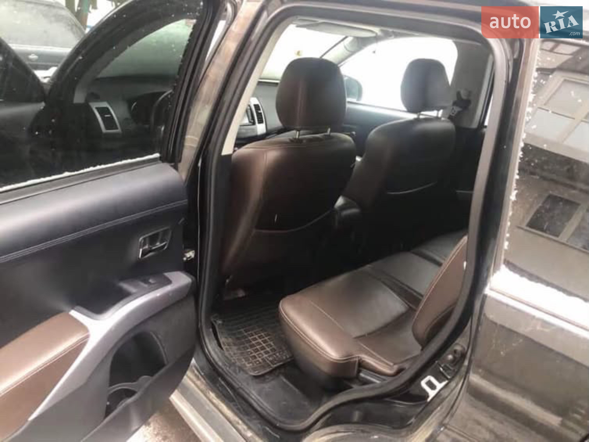 2011 Mitsubishi Outlander - мініатюра 3