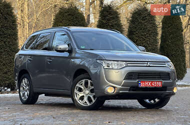 Внедорожник / Кроссовер Mitsubishi Outlander 2014 в Дрогобыче