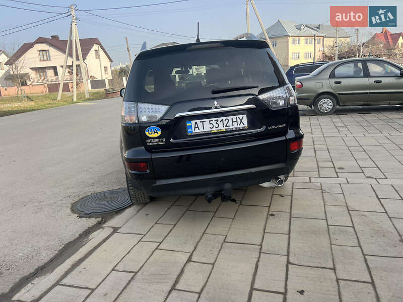 Внедорожник / Кроссовер Mitsubishi Outlander 2010 в Ивано-Франковске фото 6 Внедорожник / Кроссовер Mitsubishi Outlander 2010 в Ивано-Франковске