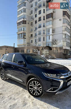 Позашляховик / Кросовер Mitsubishi Outlander 2018 в Запоріжжі