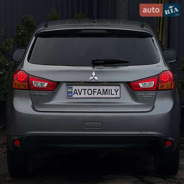 Внедорожник / Кроссовер Mitsubishi Outlander 2015 в Днепре