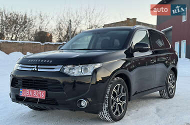 Позашляховик / Кросовер Mitsubishi Outlander 2014 в Дубні