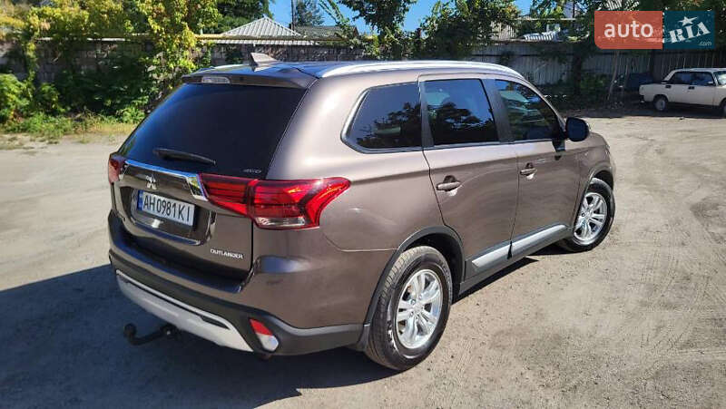 Внедорожник / Кроссовер Mitsubishi Outlander 2018 в Днепре