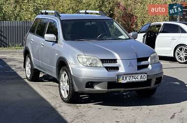 Внедорожник / Кроссовер Mitsubishi Outlander 2006 в Харькове