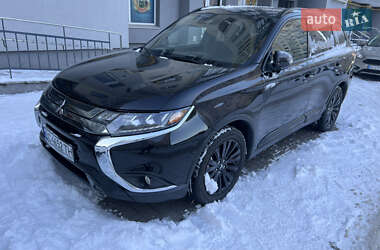 Внедорожник / Кроссовер Mitsubishi Outlander 2020 в Львове