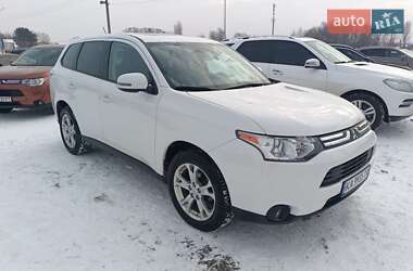 Внедорожник / Кроссовер Mitsubishi Outlander 2013 в Киеве
