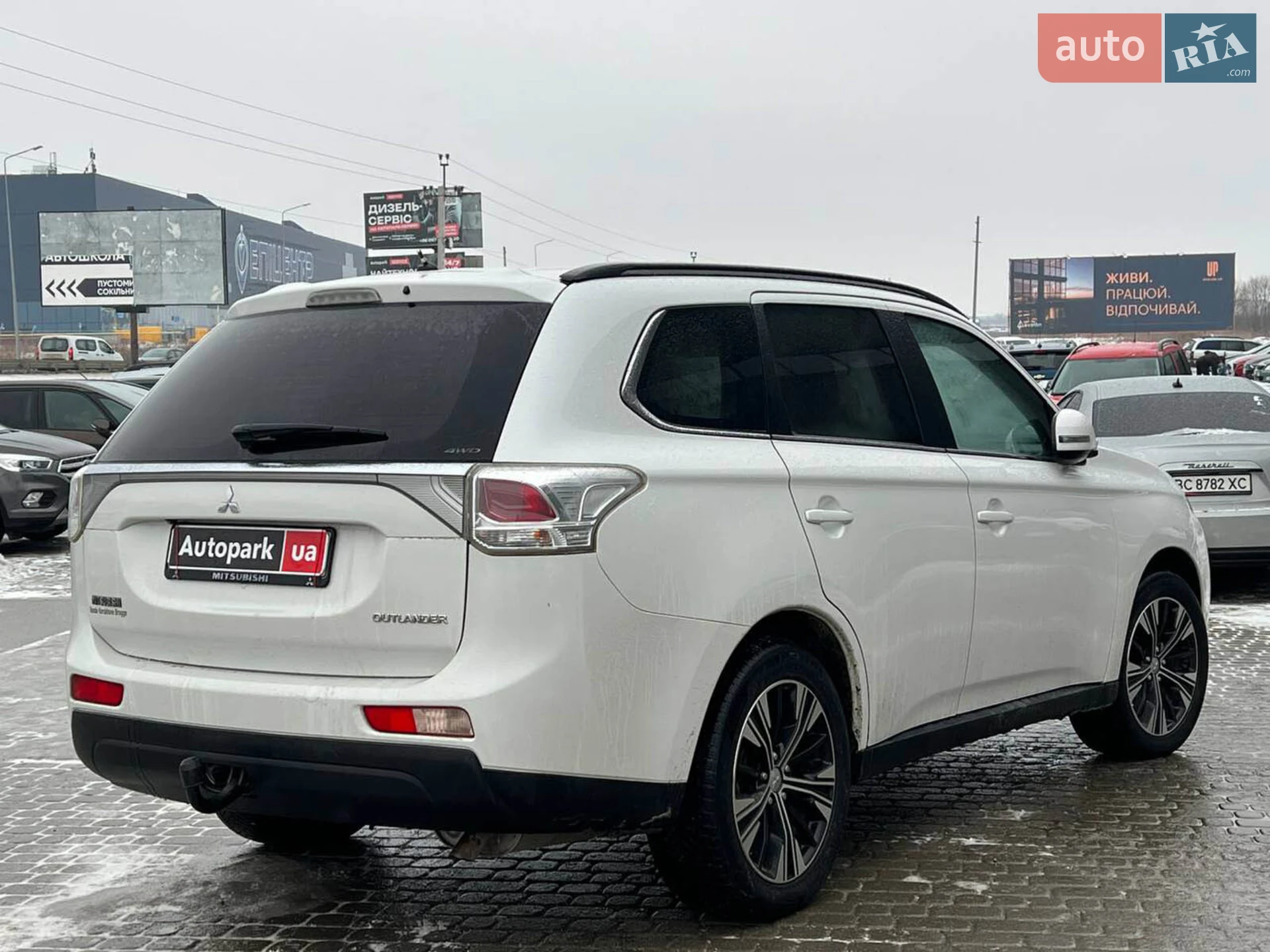 2012 Mitsubishi Outlander - мініатюра 7
