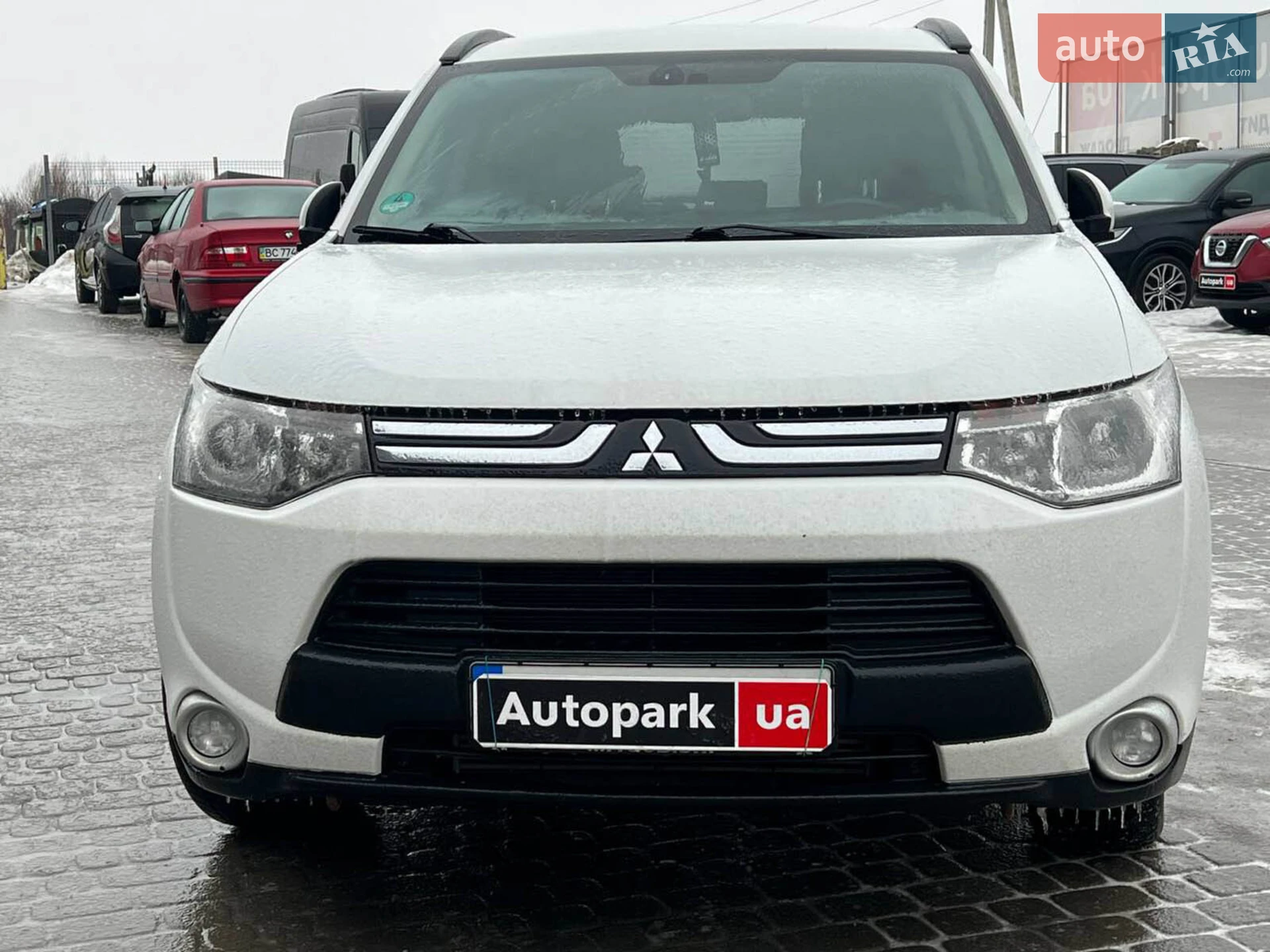 2012 Mitsubishi Outlander - мініатюра 13