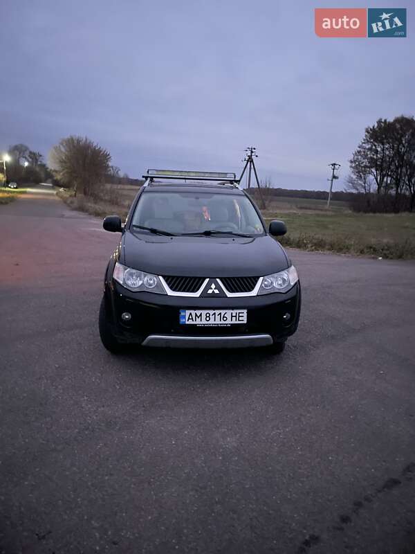 Внедорожник / Кроссовер Mitsubishi Outlander 2007 в Житомире