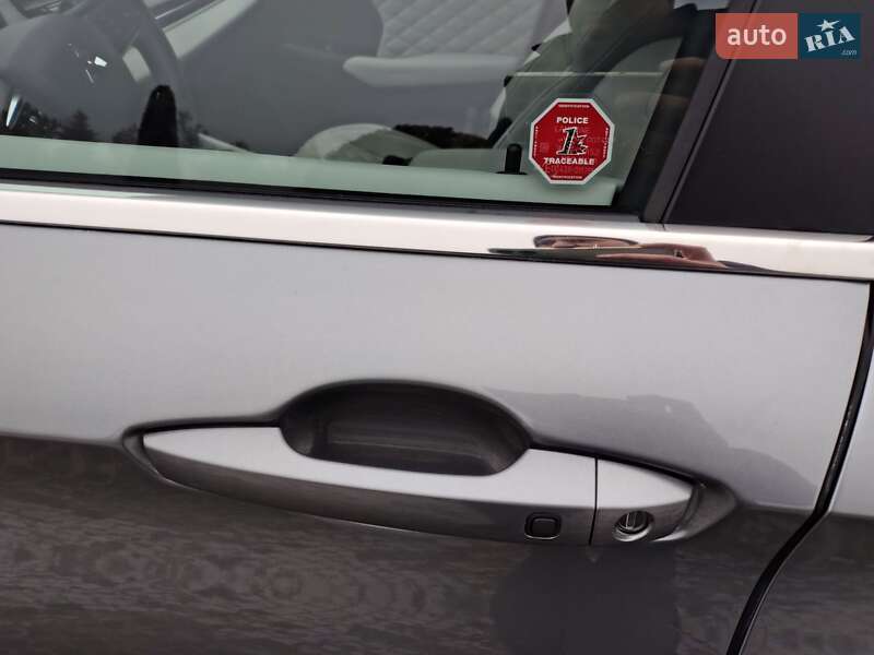 Внедорожник / Кроссовер Mitsubishi Outlander 2023 в Днепре